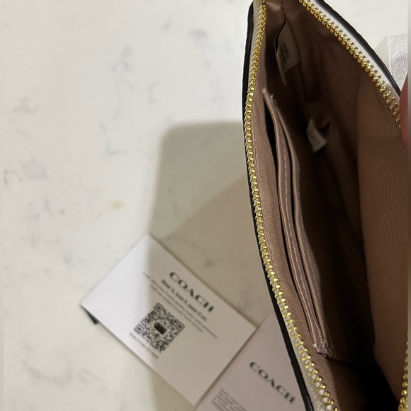 Coach Black and Tan Wallet with Zip Closure - Picture 6 of 8